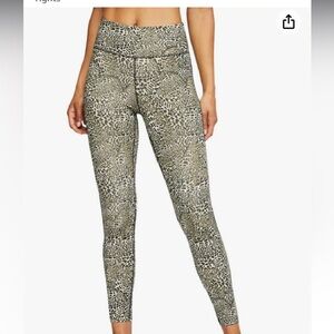 Nike Animal Print leggings